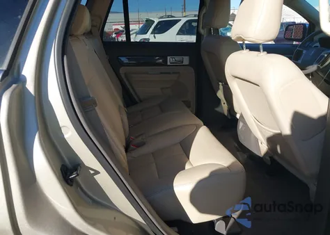 2010 Lincoln Mkx из США, поврежденный, VIN 2LMDJ6JC3ABJ29179